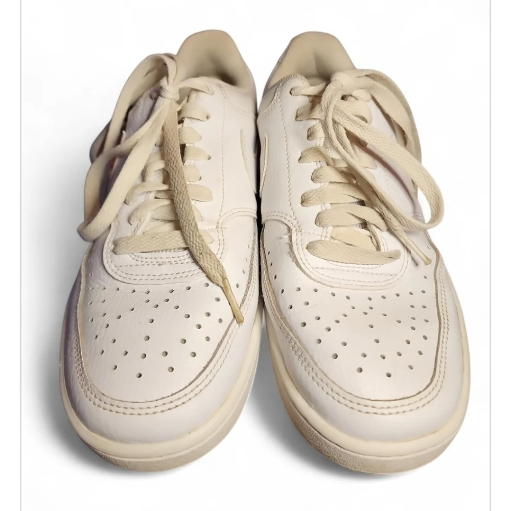 Nike Court Vision White Leather Womens Size 7 Low Top Sneaker Triple White Retro